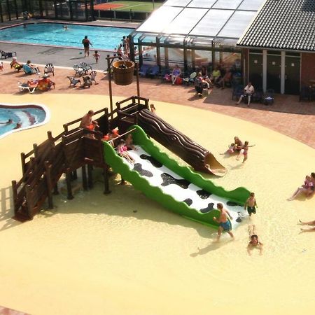 Lodge 4 Personen Camping De Molenhof Reutum Kültér fotó