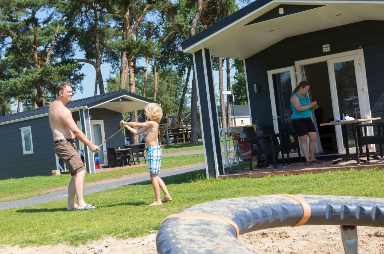 Lodge 4 Personen Camping De Molenhof Reutum Kültér fotó