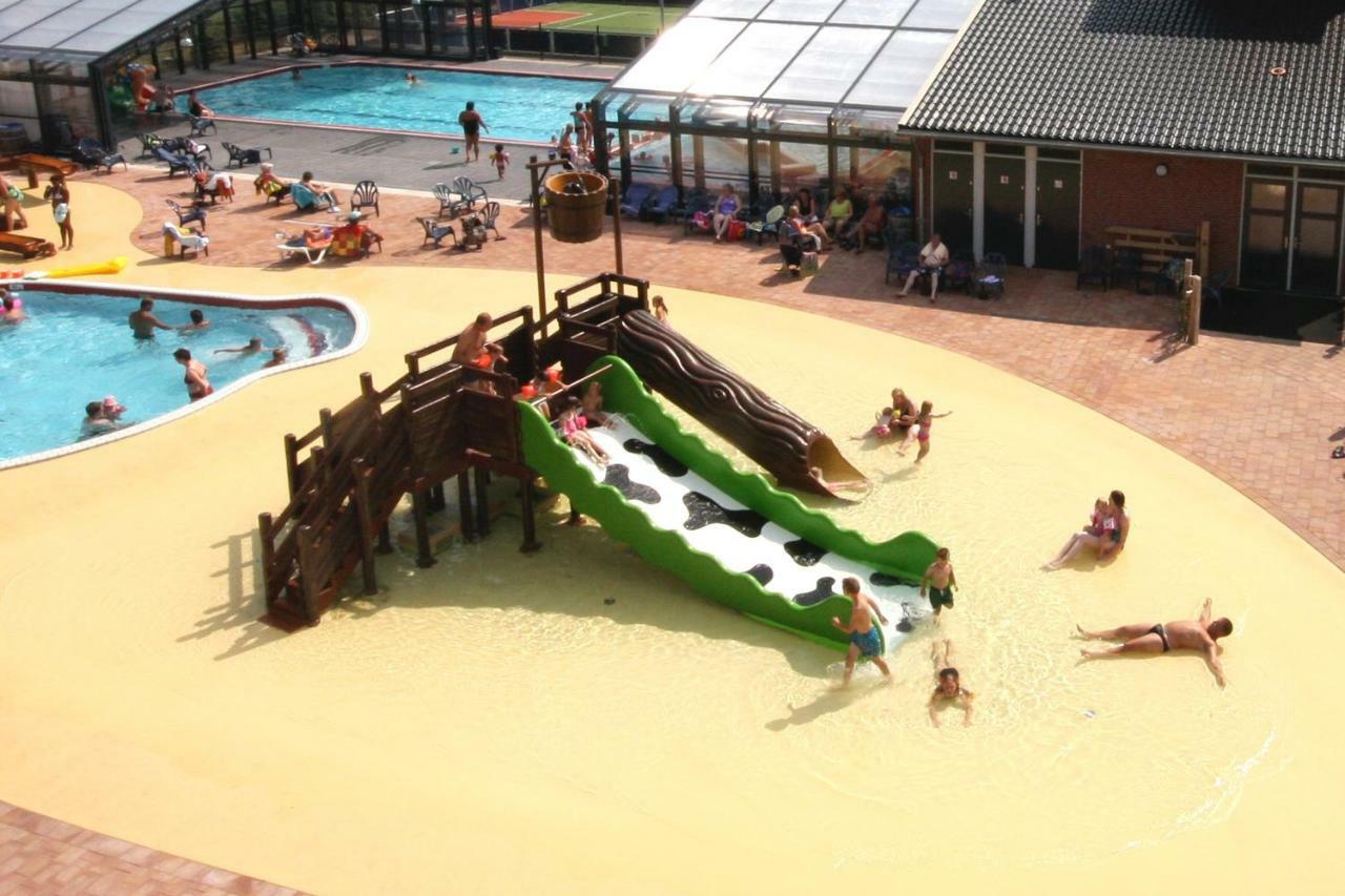 Lodge 4 Personen Camping De Molenhof Reutum Kültér fotó